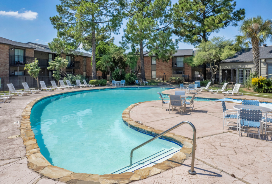 Pool at Salado At Cityview