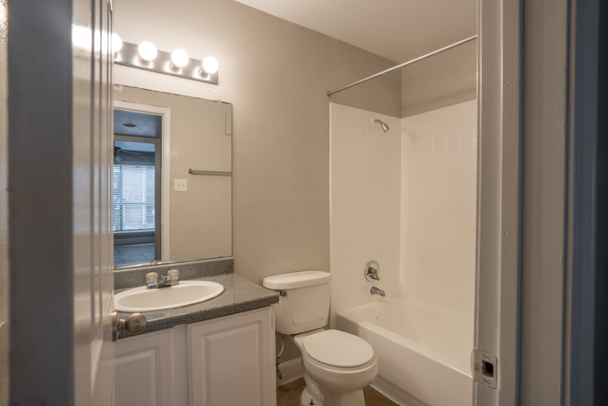 one bed one bath houston