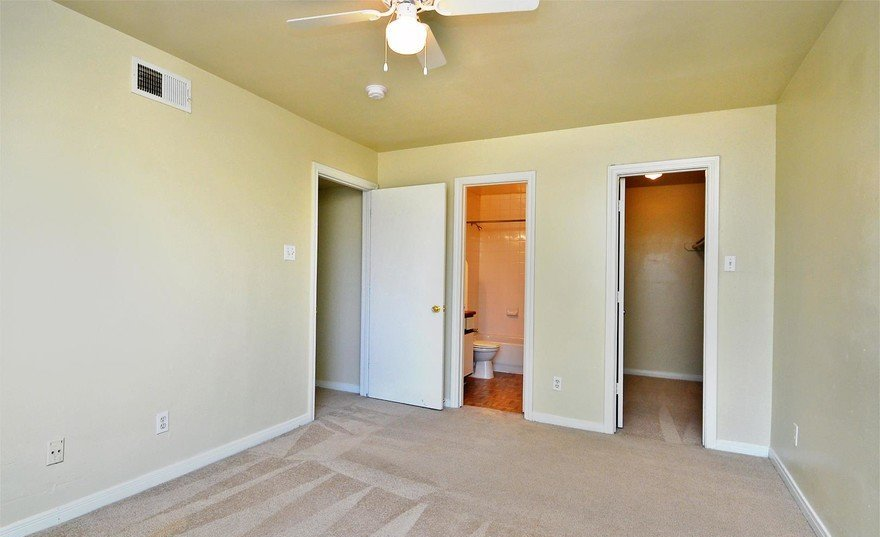 Casa Rosa apartment room