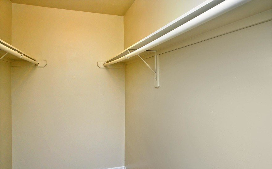 Casa Rosa Closet