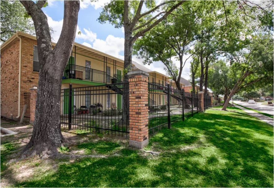 Rockridge Station Apartments