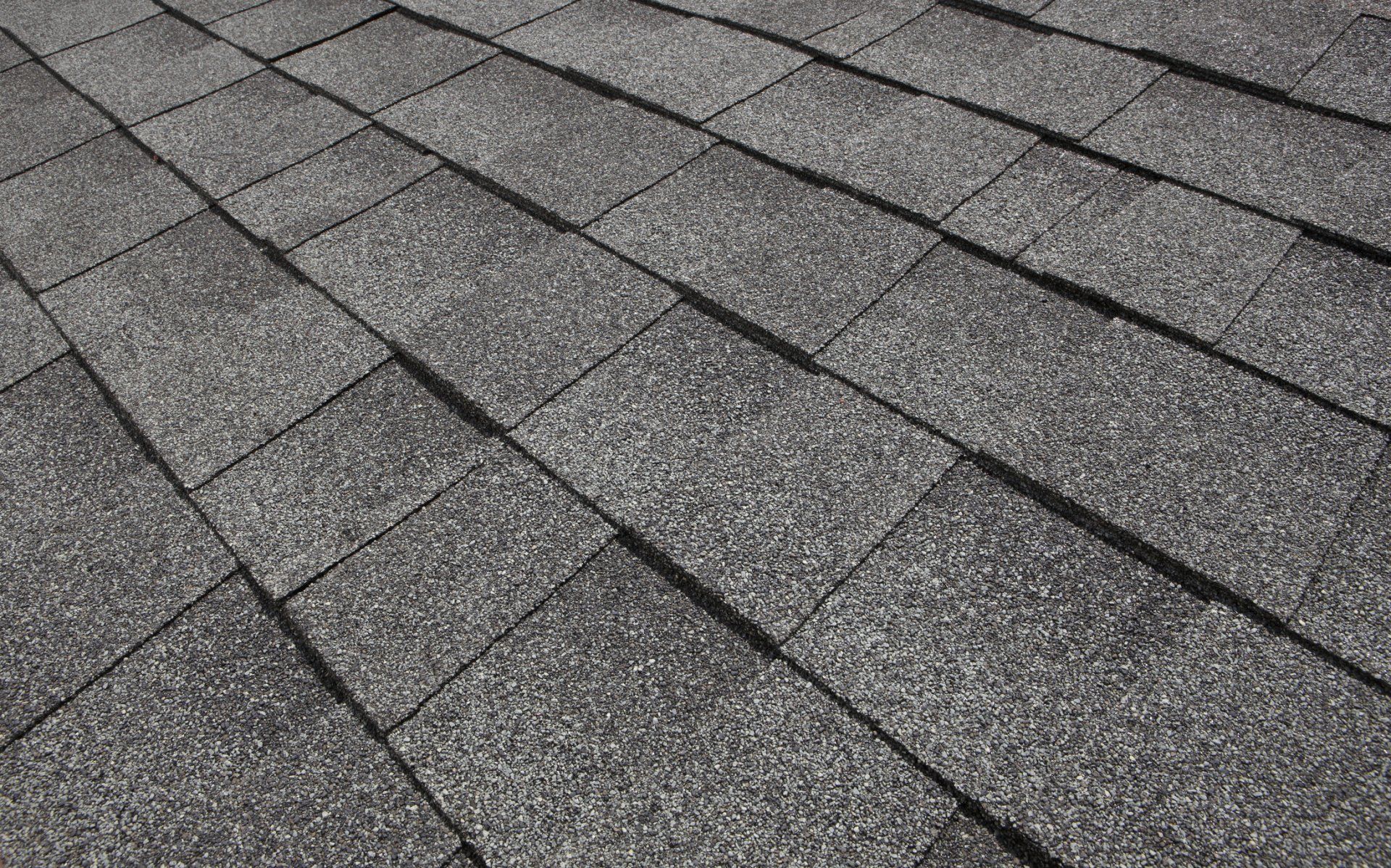 Roofer Fixing Roofs— Norwalk, IA — Roofing Experts