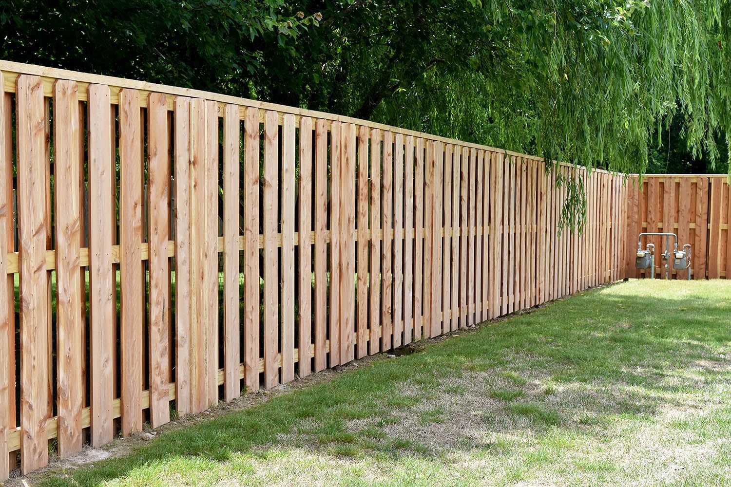 wide plank shadow box fence