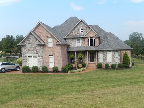 professional roofer