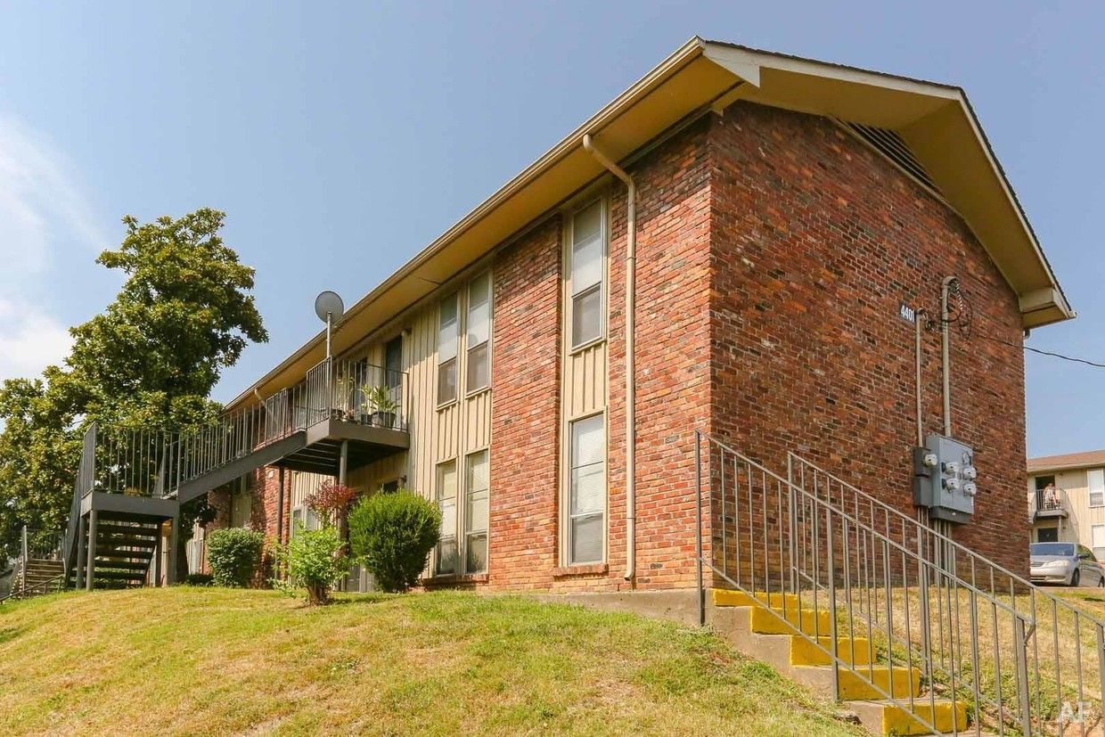 multi family roofing project nashville tn