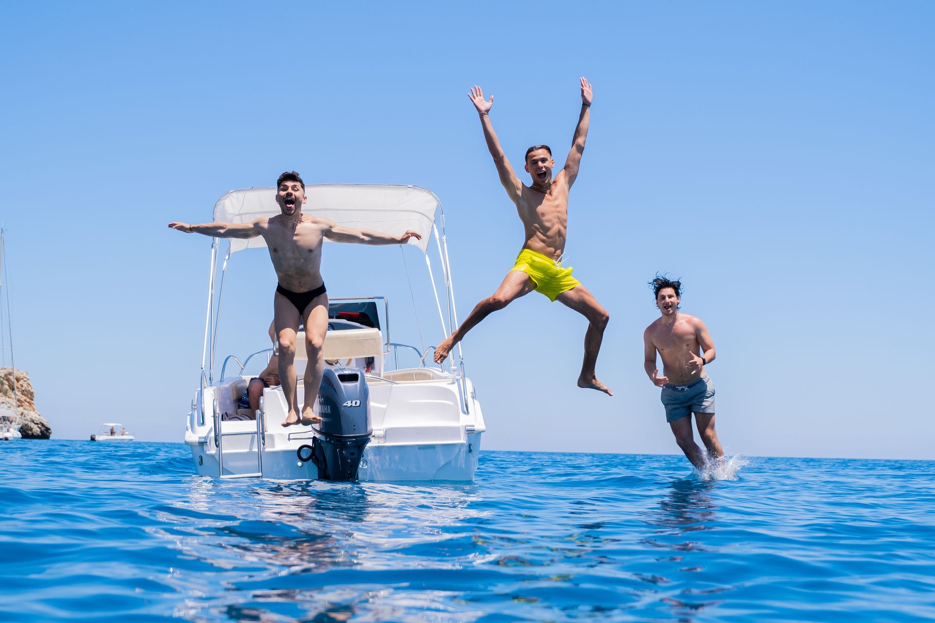 Noleggio gommone per feste private Castellammare del Golfo
