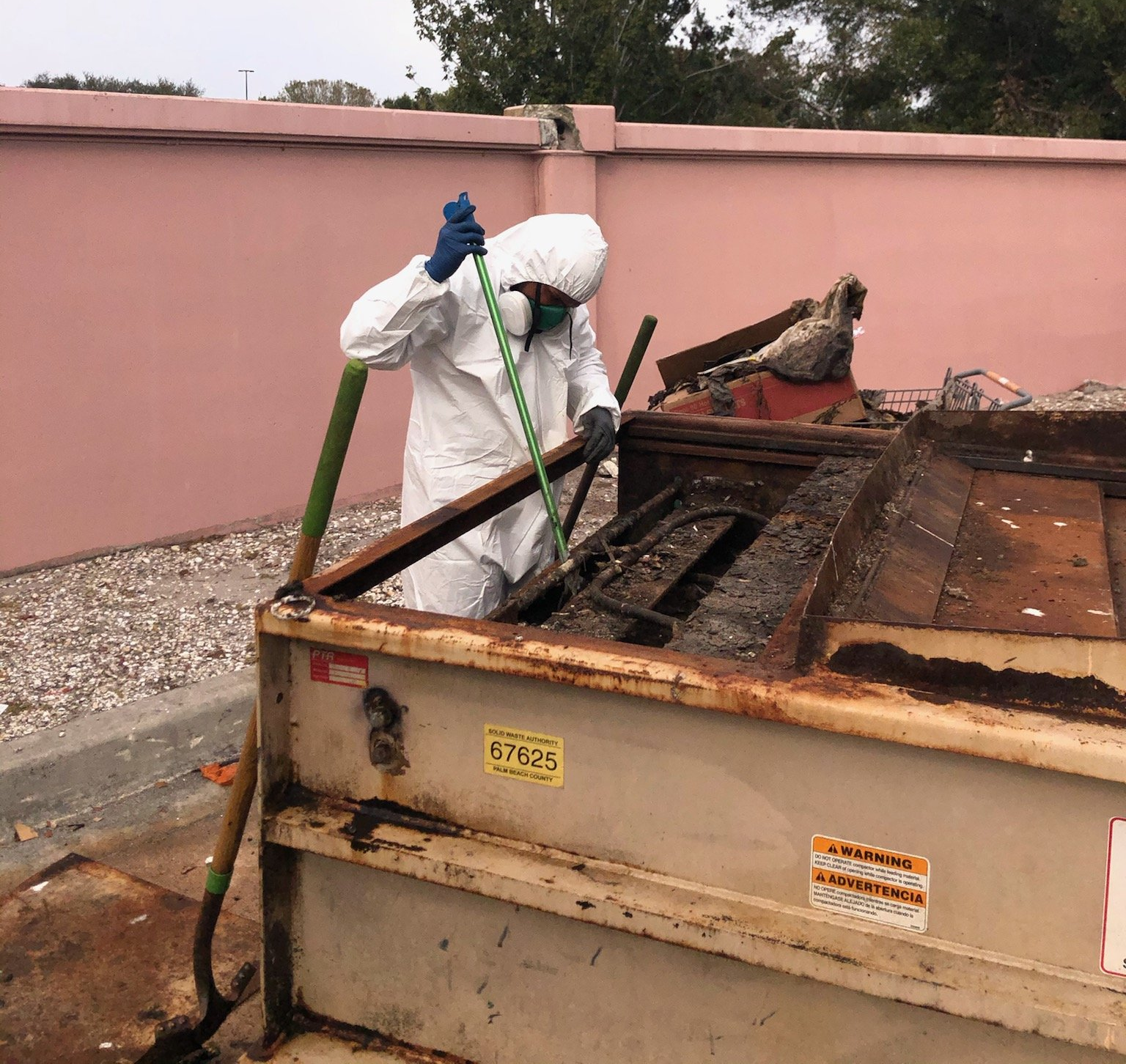 Compactor Clean Out — USA — Emergency Dumpsters For Less Compactor Clean Out — USA — Emergency Dumpsters For Less