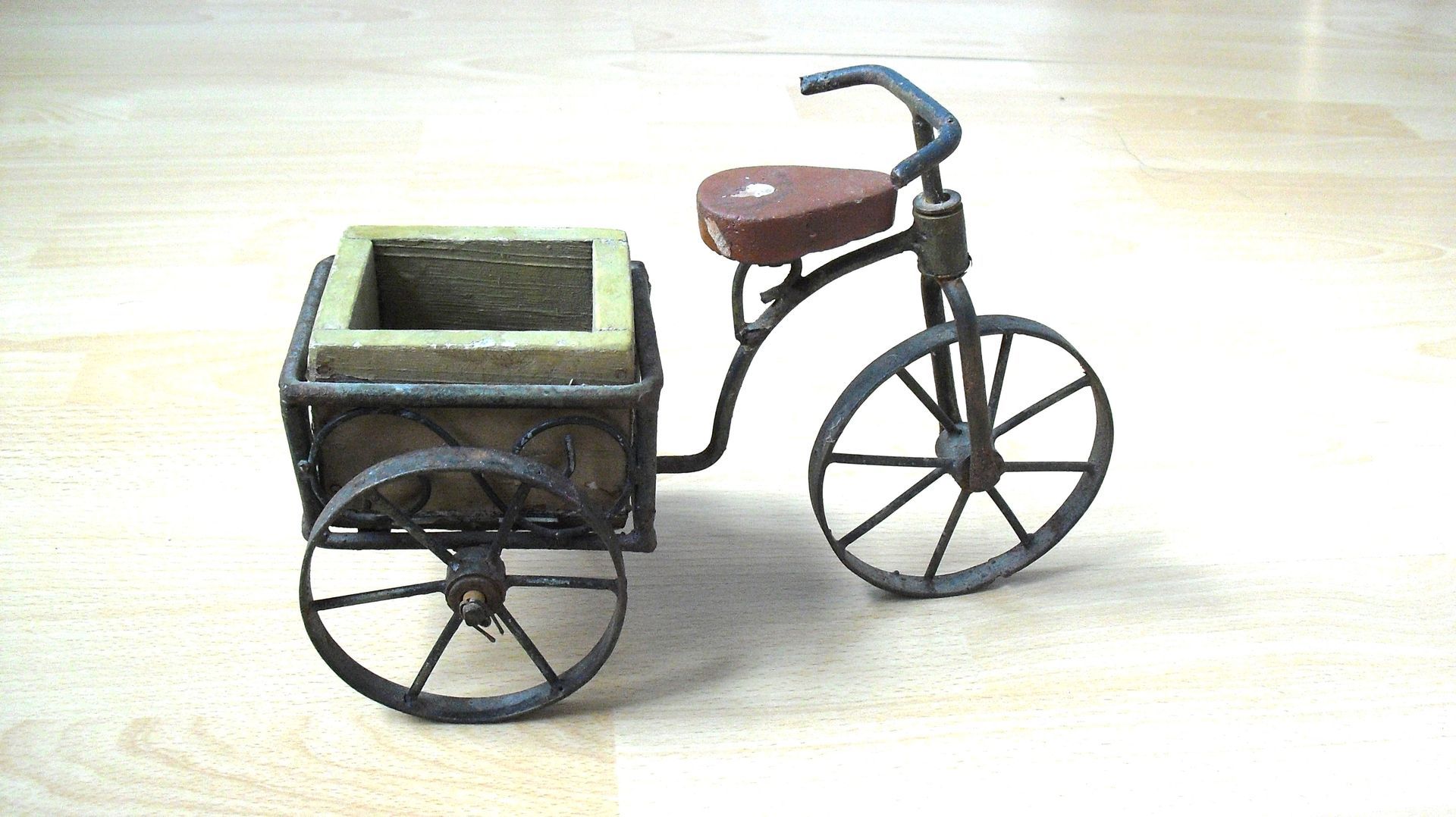 Oude driewieler