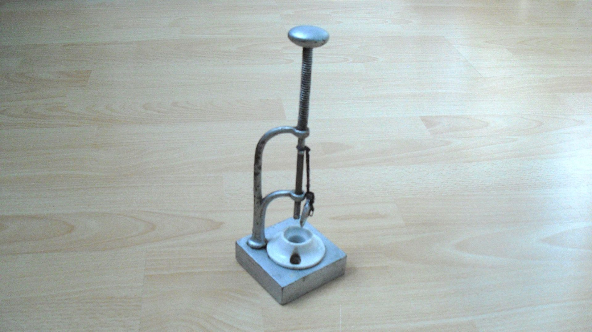 Kersenpit ontpitter