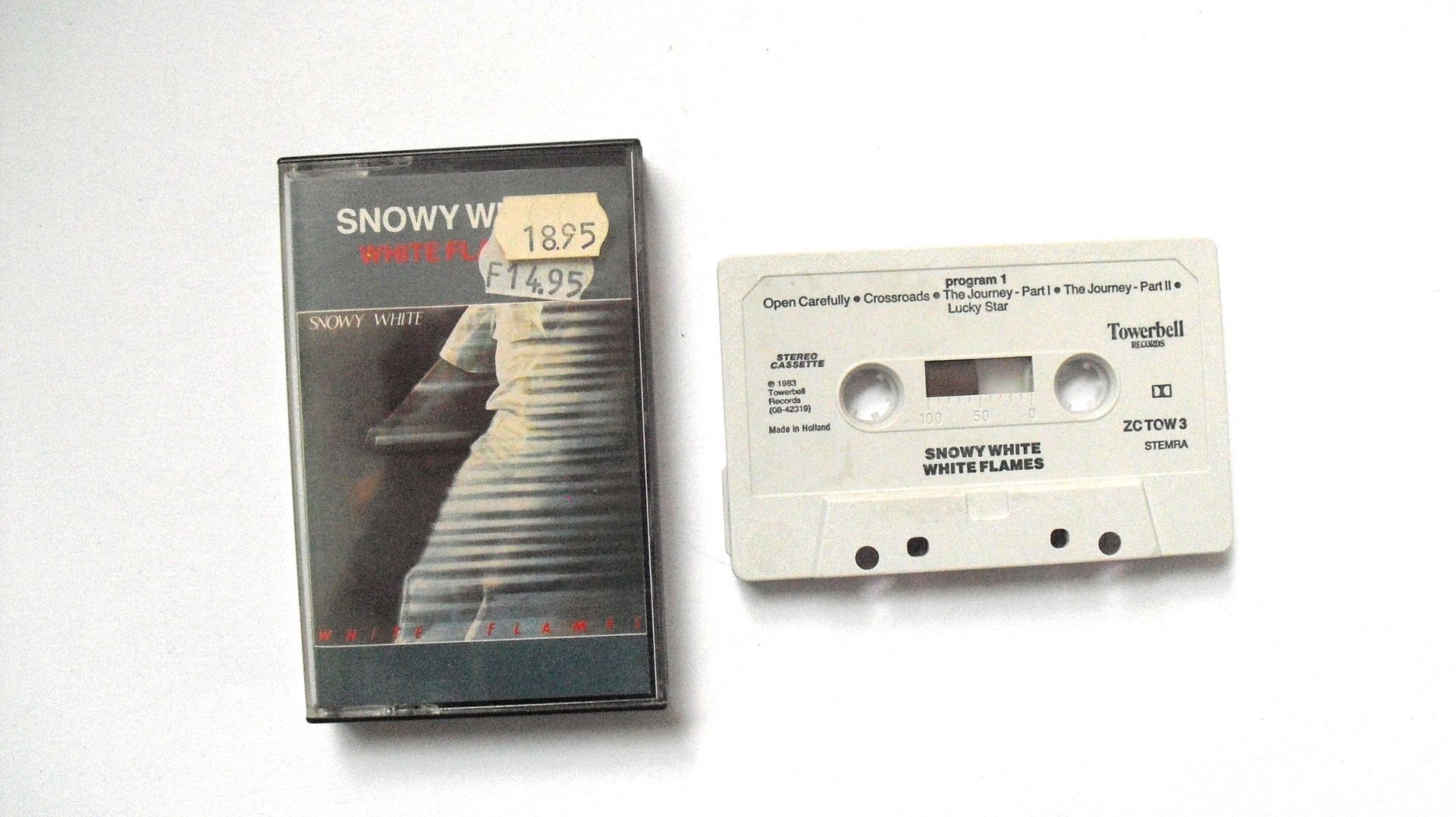 Snowy White - White Flames