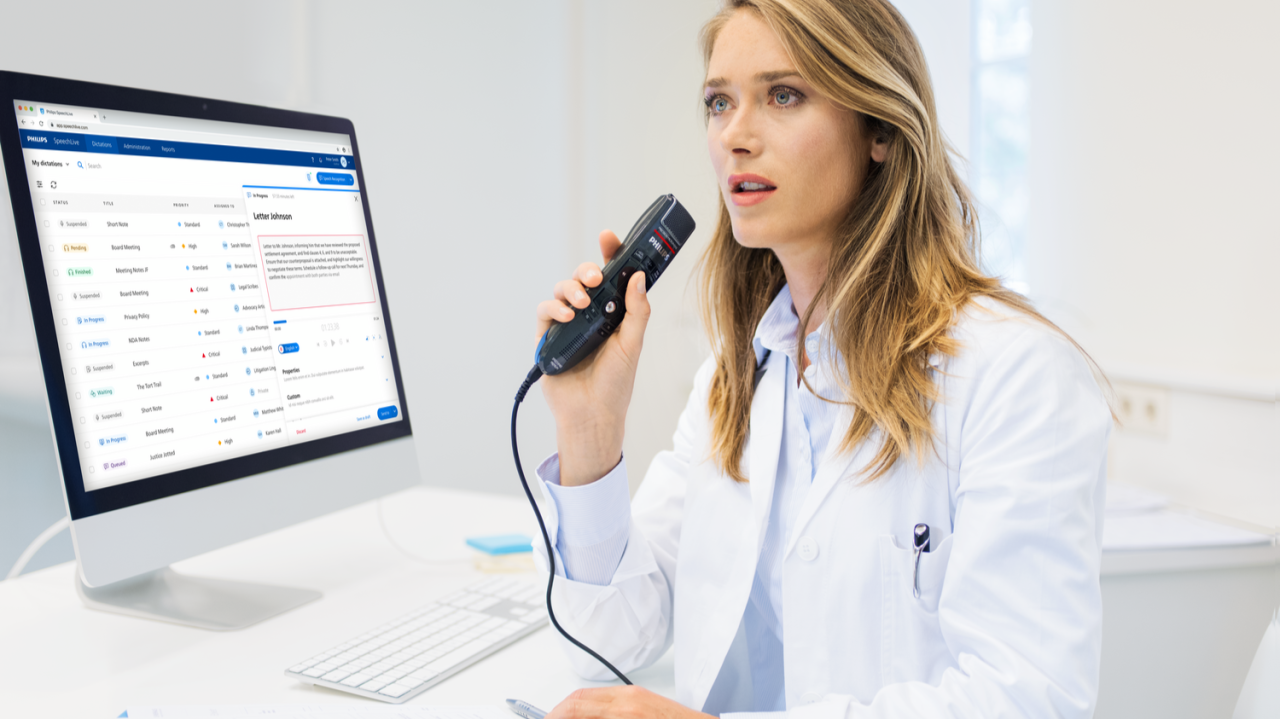 AI medical scribe converting doctor patient conversation into real-time clinical transcription