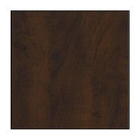 Un gros plan d'un morceau de bois carré sur fond blanc.
