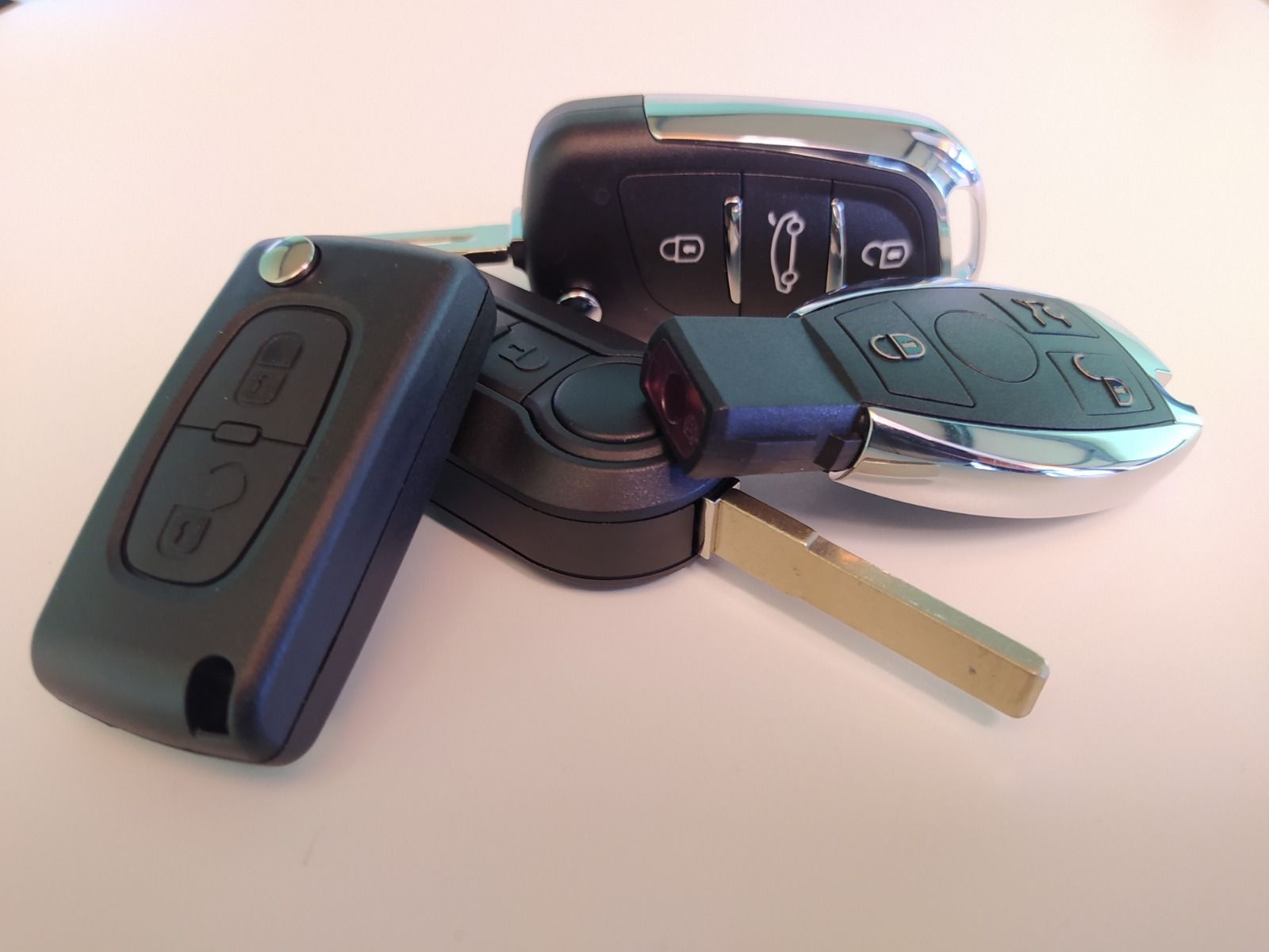 TAGLIANDI AUTO