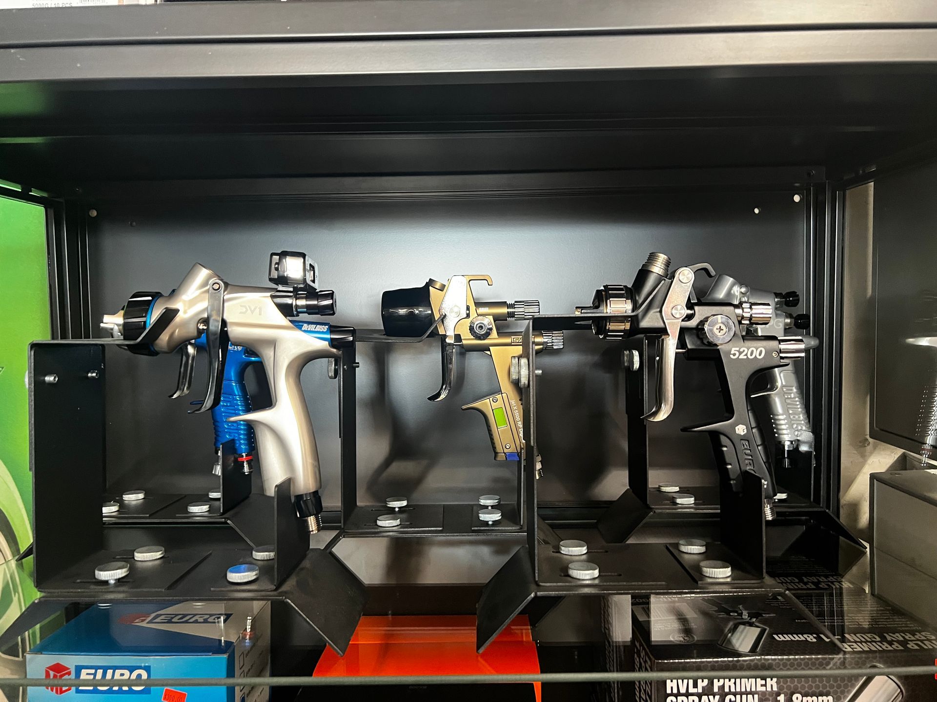 spray guns
