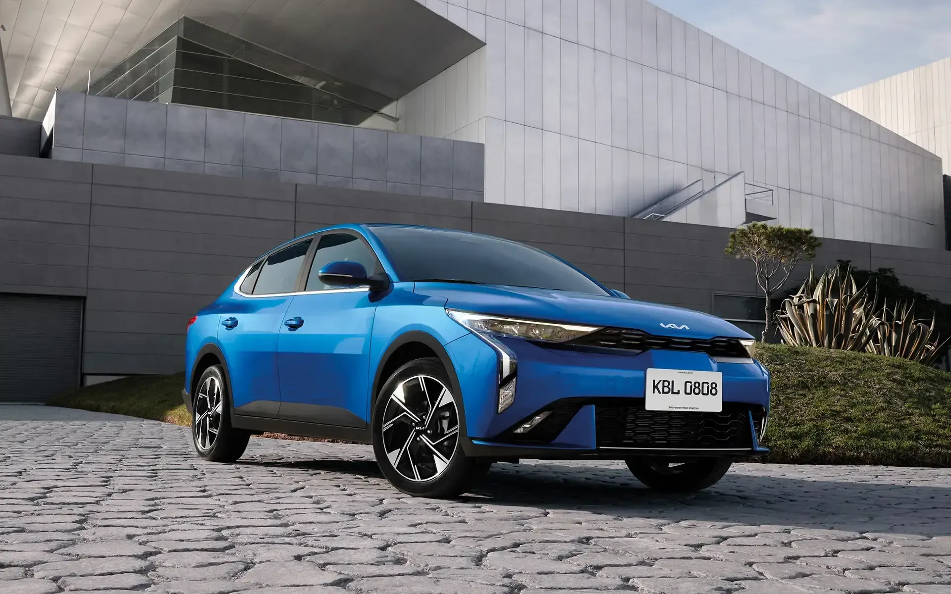 Kia K3 Sedan azul exterior