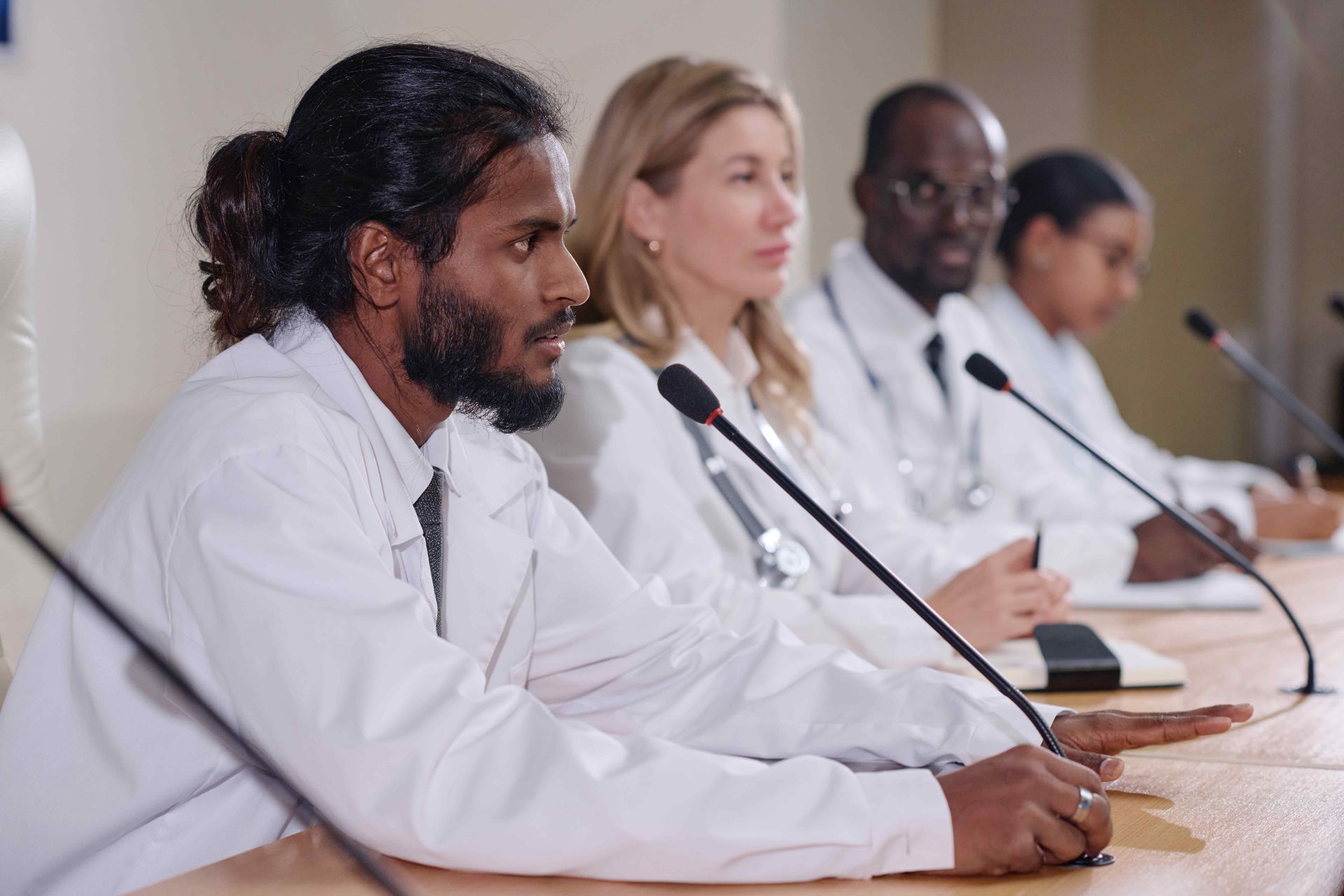 An example picture of a few medical professionals who don't meet their care standards during a hearing court case.  Clicking this picture takes you to Medical Malpractice. 