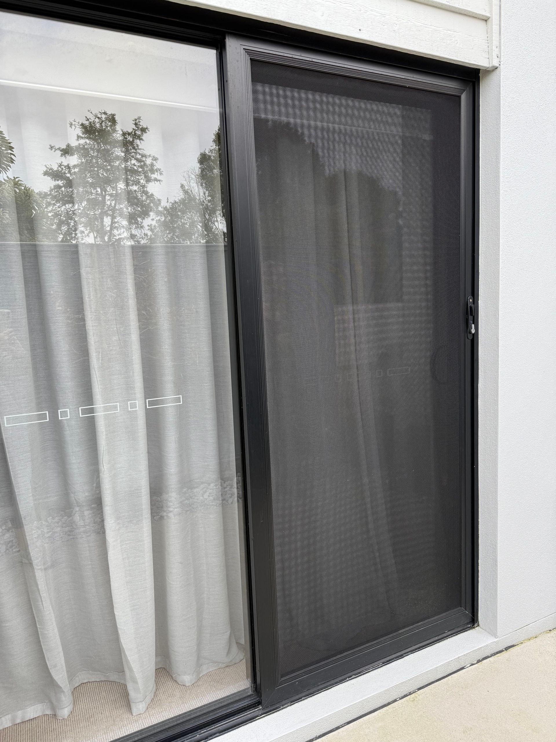 Fly Screens Sunshine Coast | Roo's Door & Window Maintenance