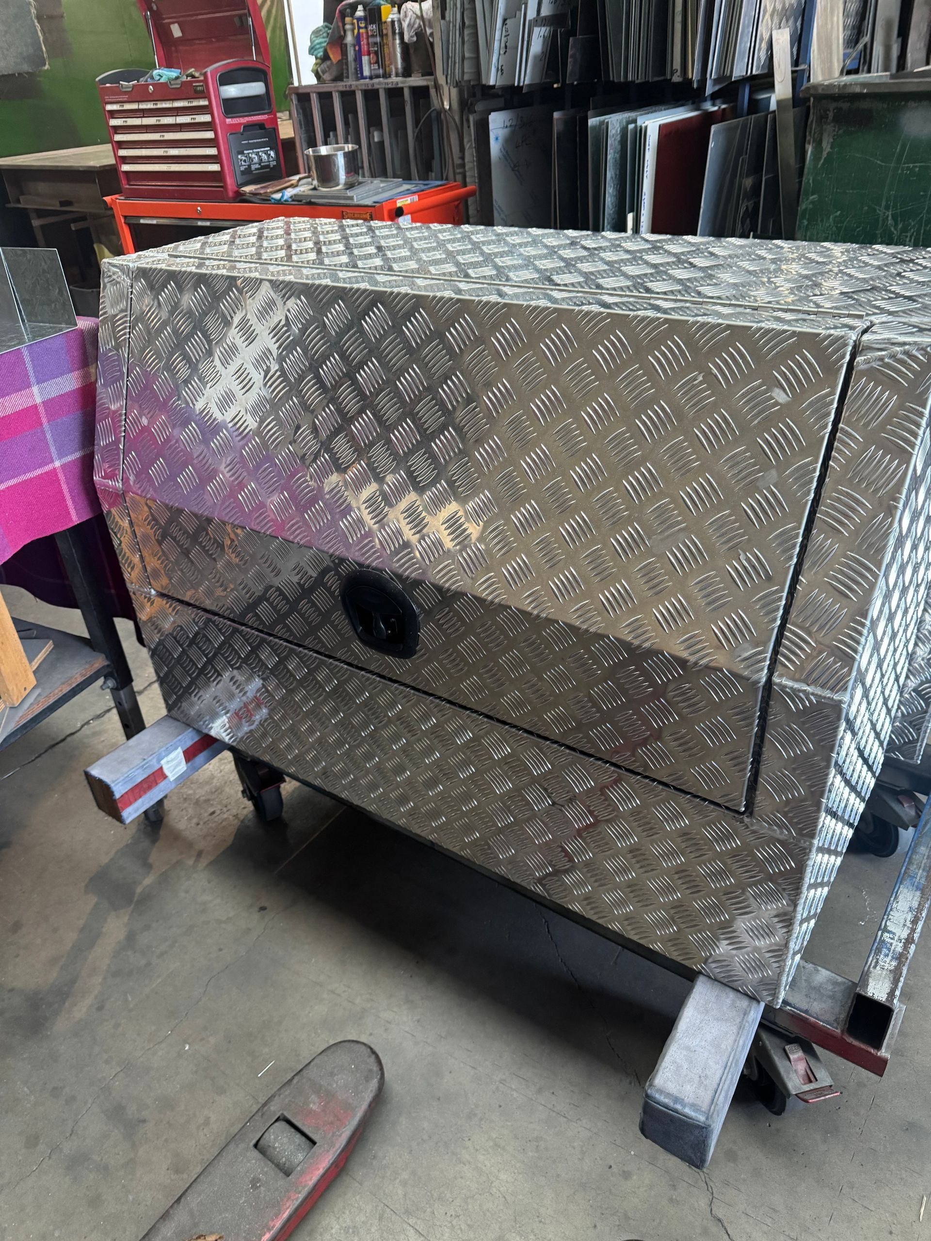 A Large Metal Box is Sitting on a Table in a Room — Metaltrendz in Kunda Park, QLD
