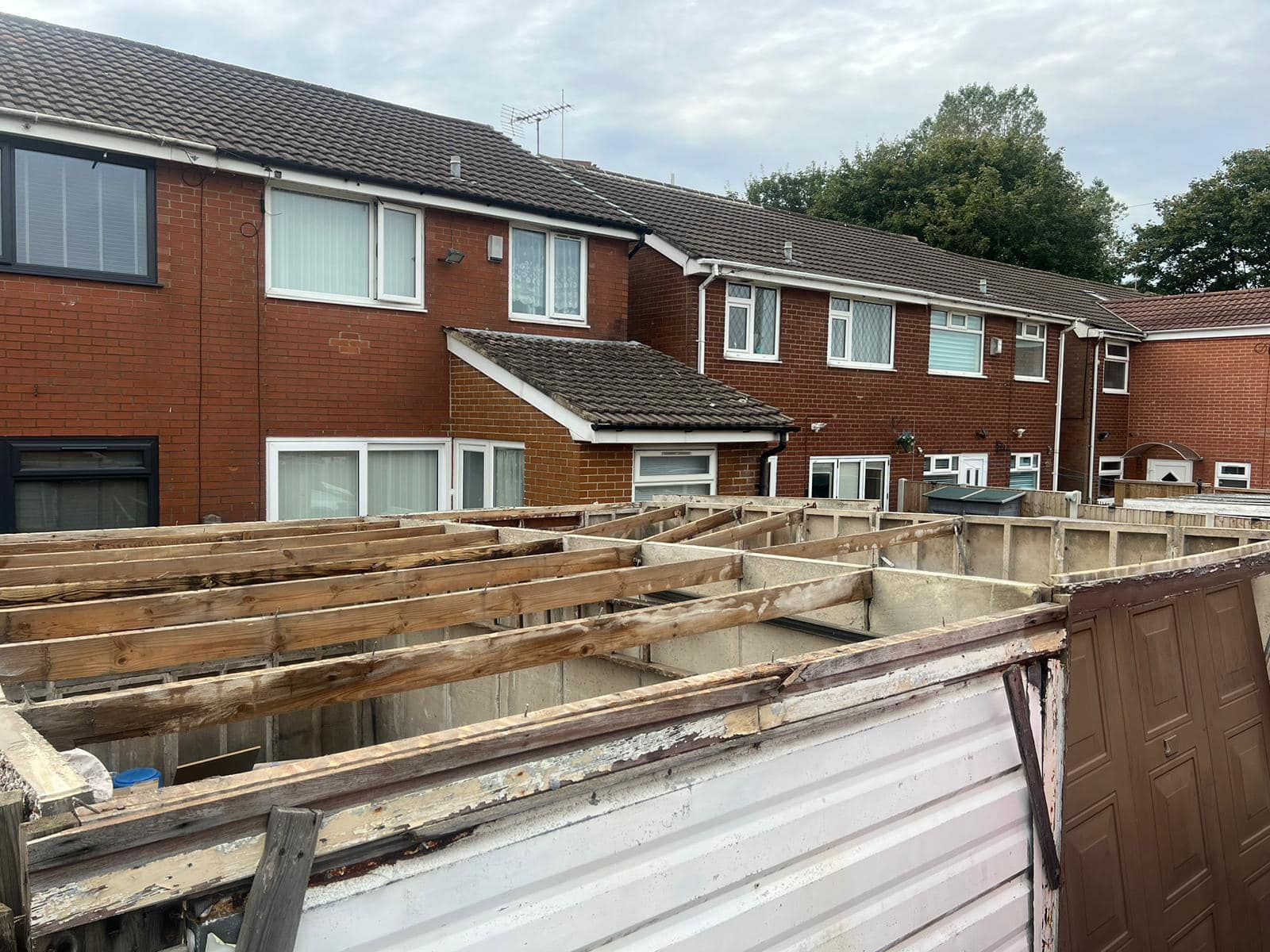 Asbestos Garage roof removal in Leeds
