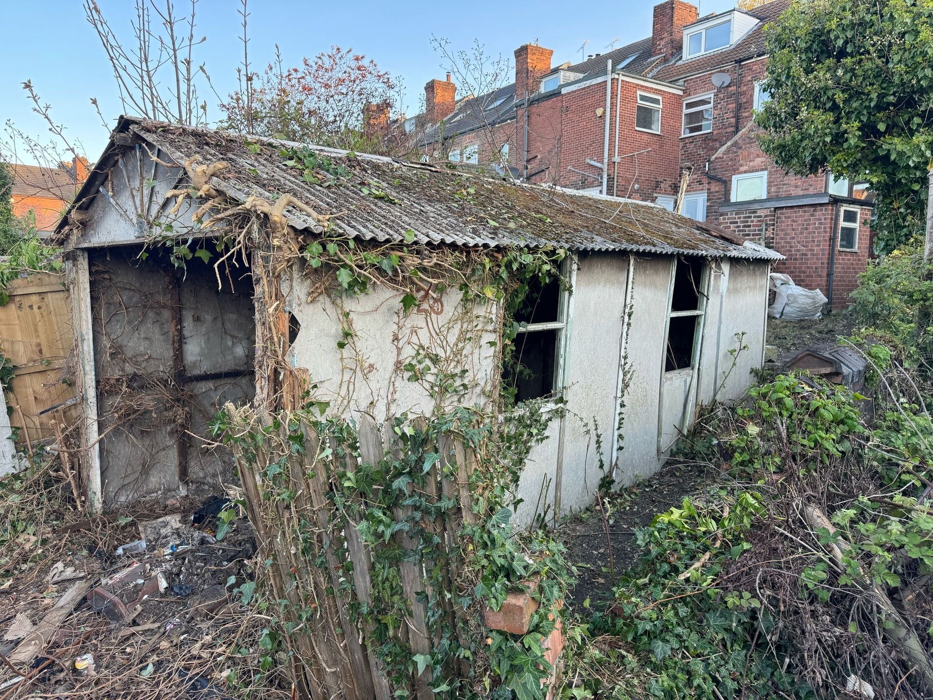 Asbestos Garage Removal Hull