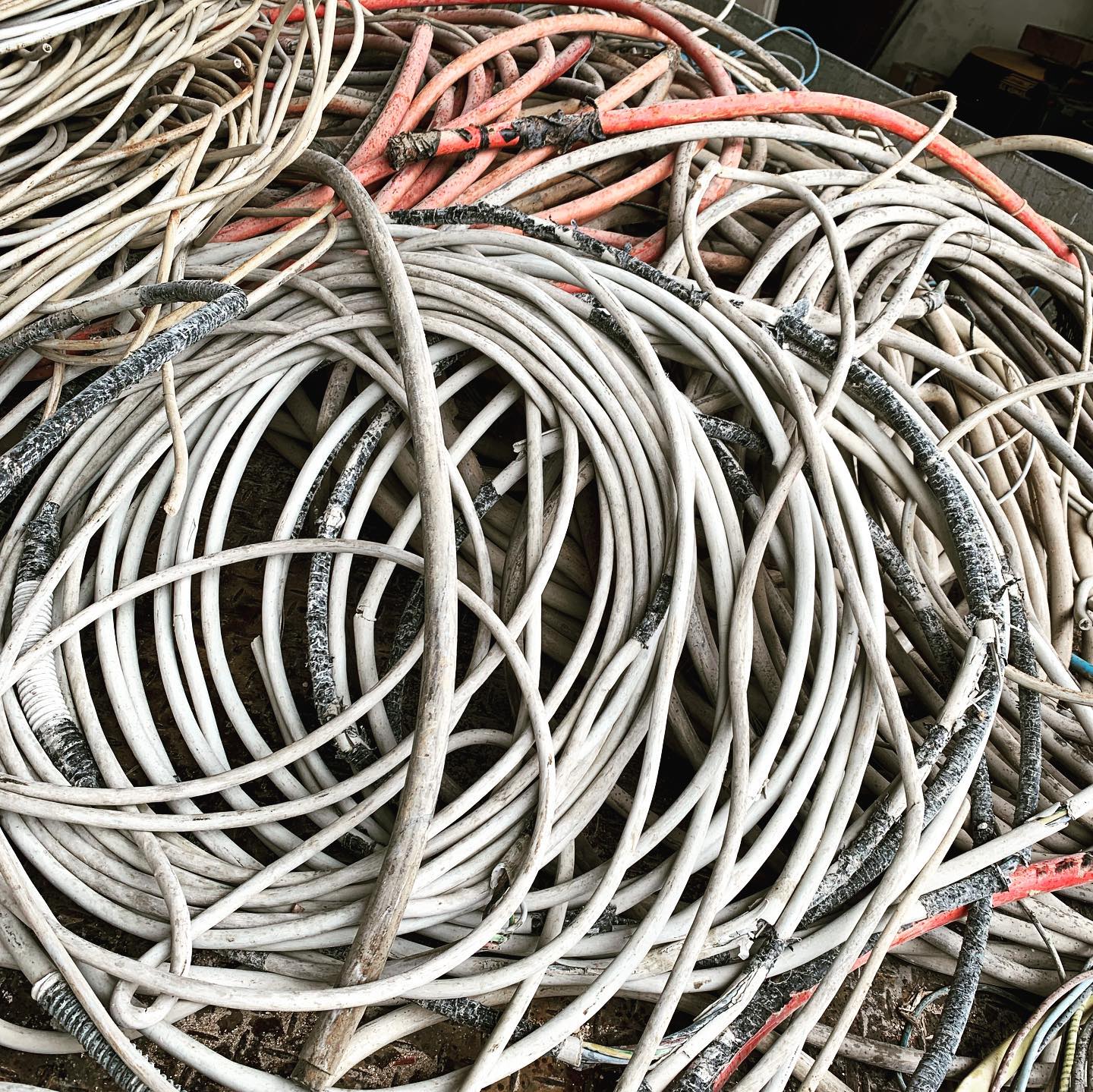 smaltimento cavi elettrici