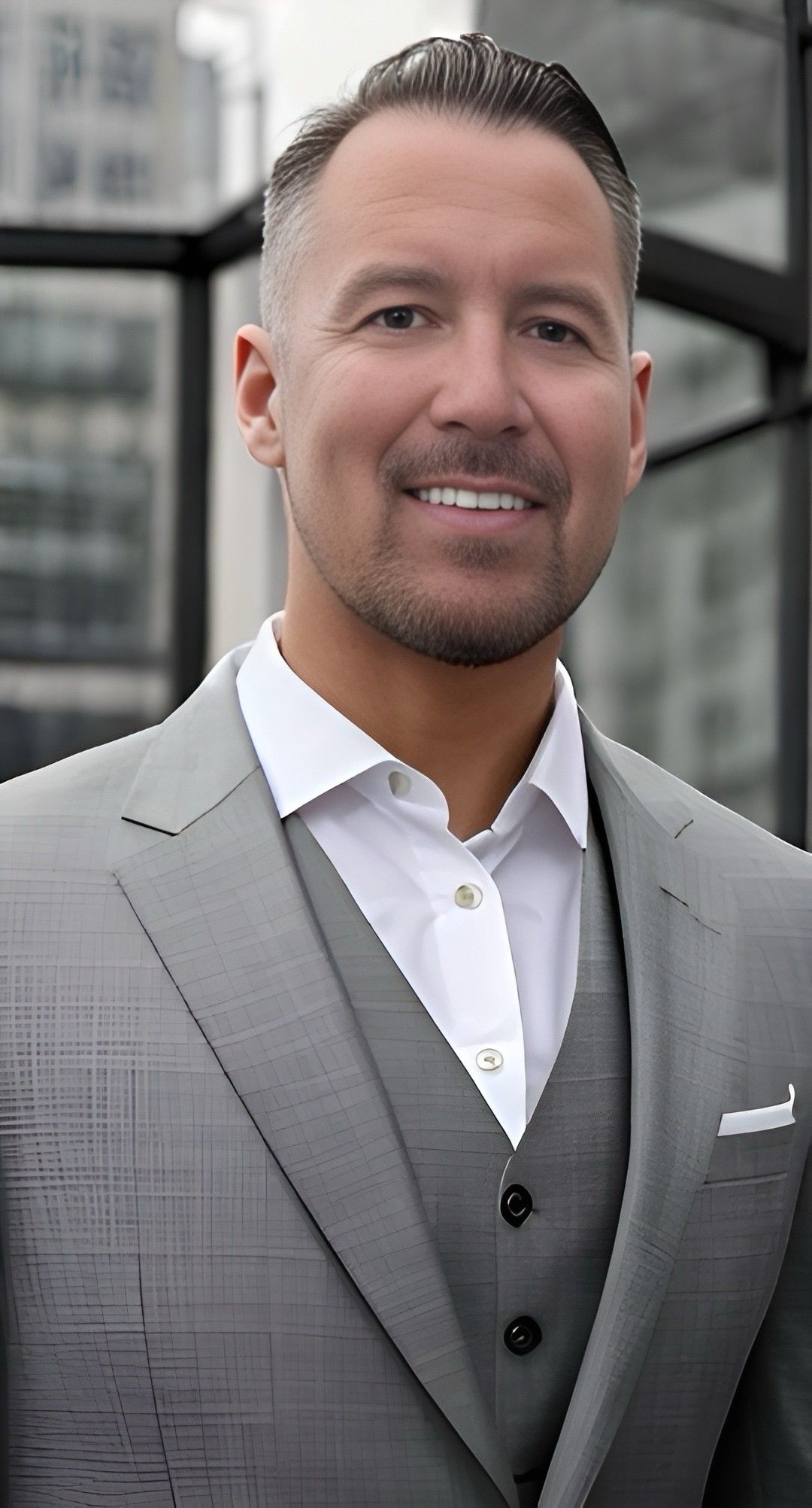 Roy Harmes Headshot