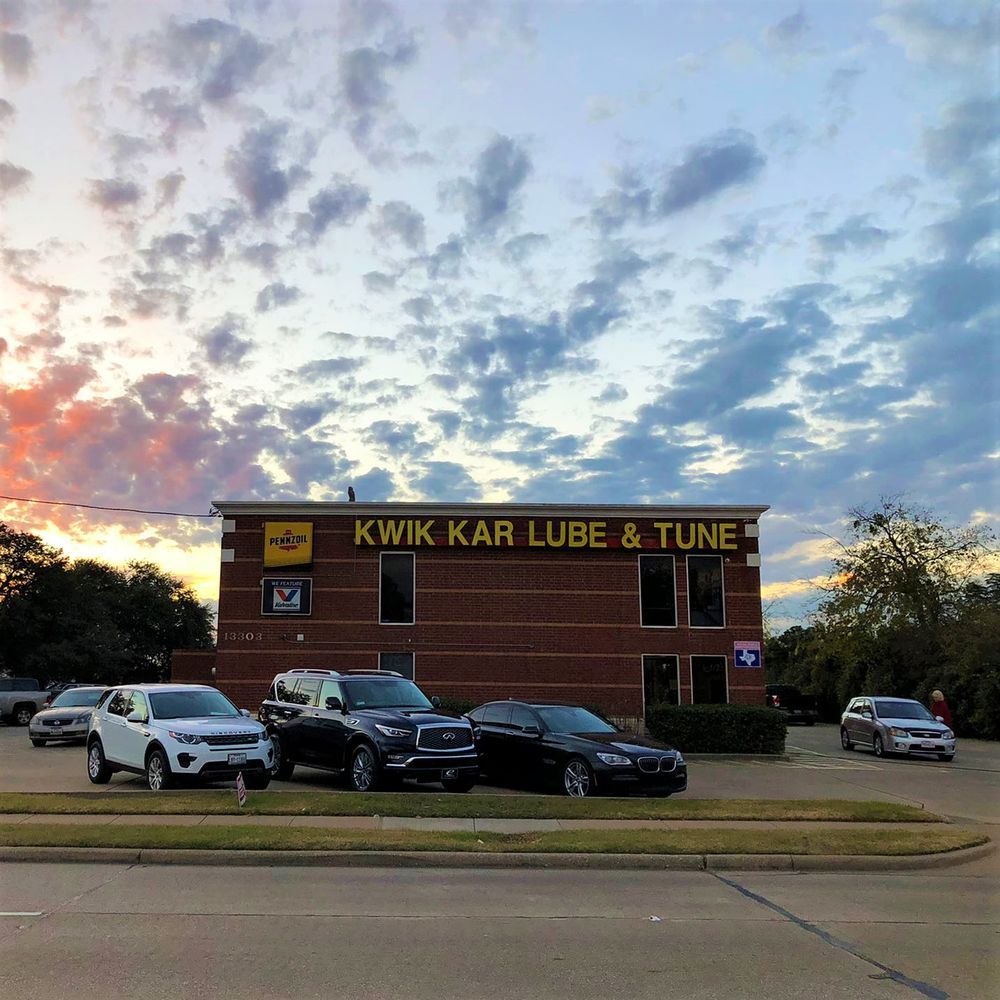 Auto Shop Building | Kwik Kar of Farmers Branch