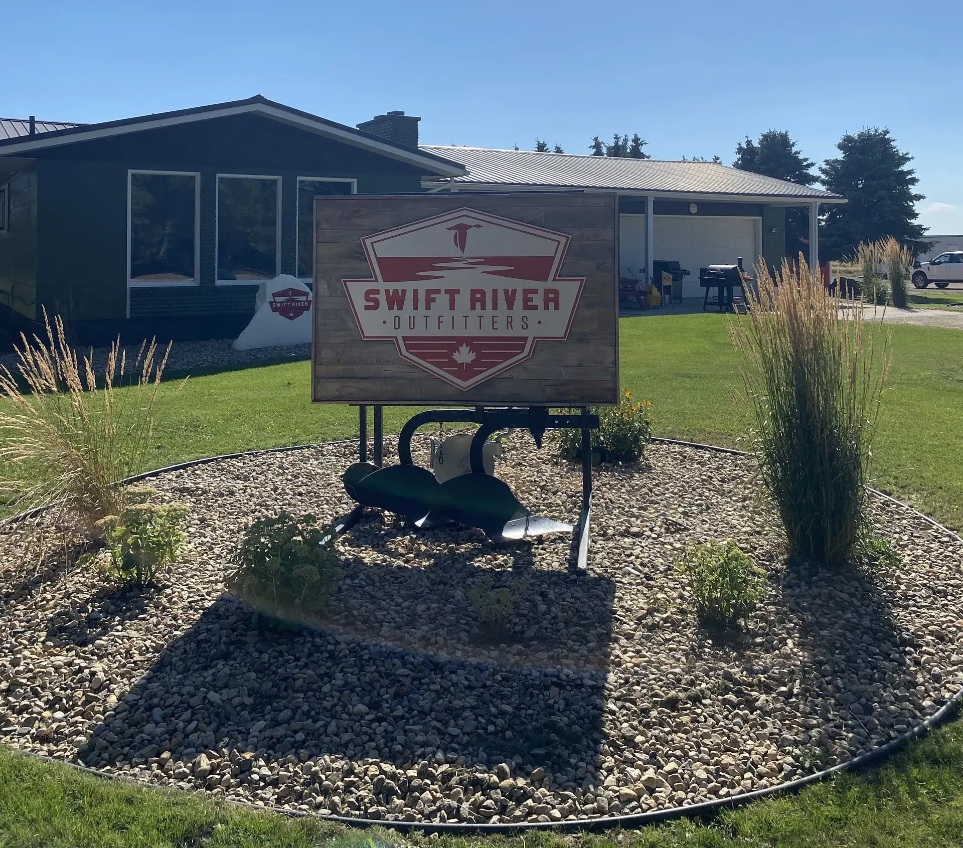 waterfowl hunting lodge Saskatchewan Canada