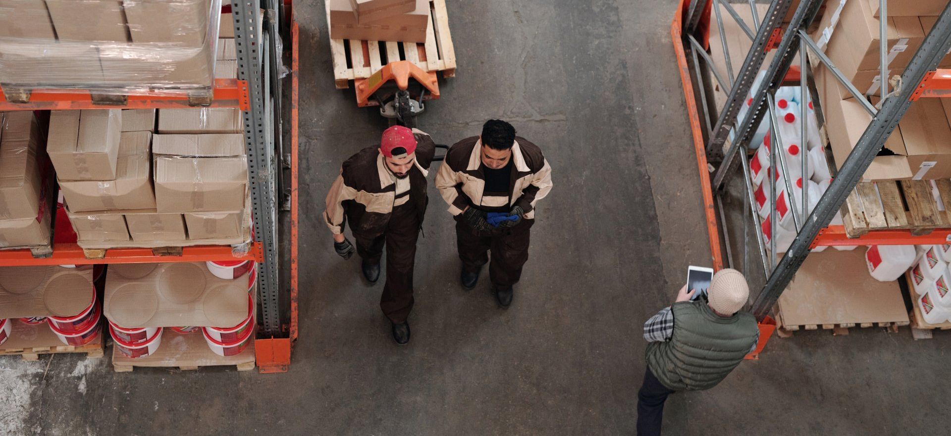 This image illustrates how you can improve inventory management by avoiding manual QuickBooks imports.