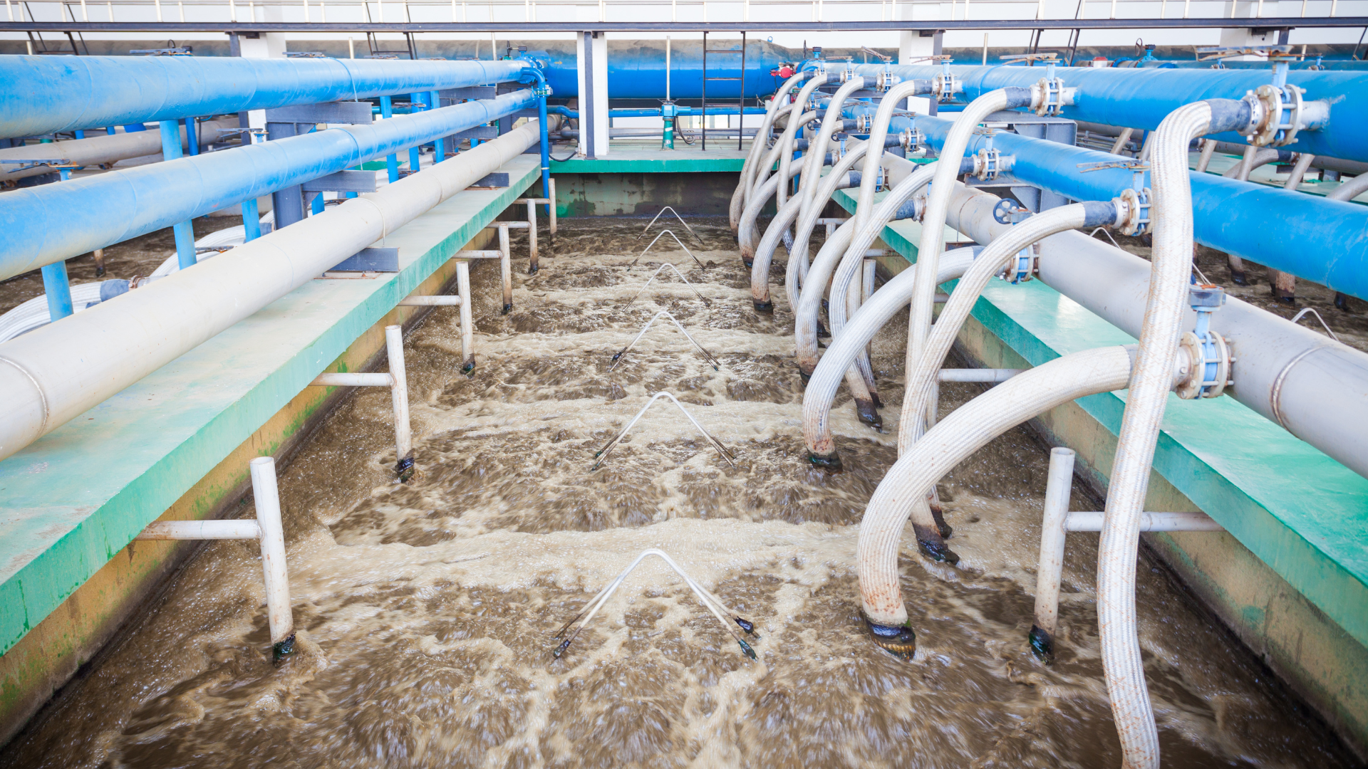 ¿Por qué es tan relevante el muestreo de aguas residuales?