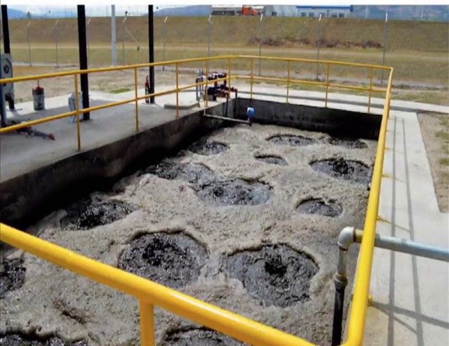 Tanque de aireación de lodos activados