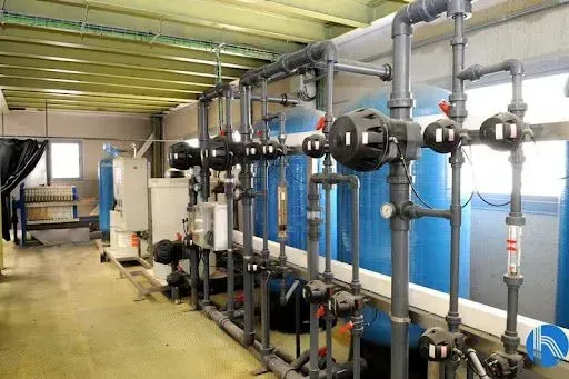 Sistema industrial de tratamiento de agua