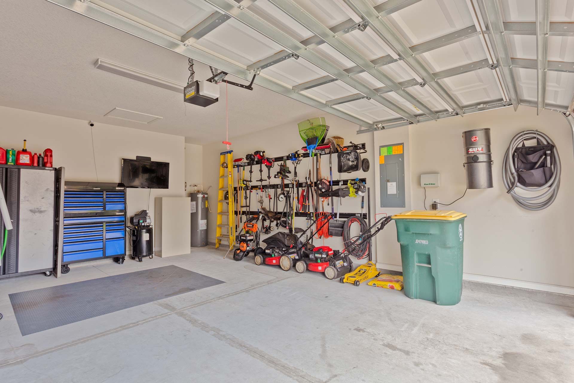 Uncluttered Garage