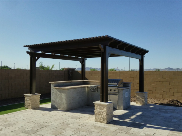 Outdoor Kitchen