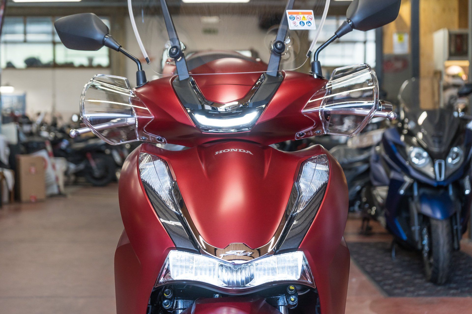 moto rossa e nera