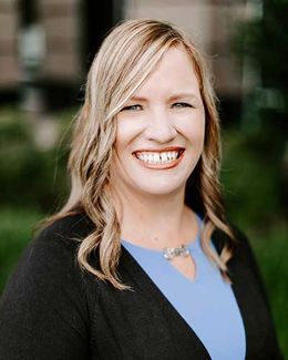 DENISE MOSLER Headshot