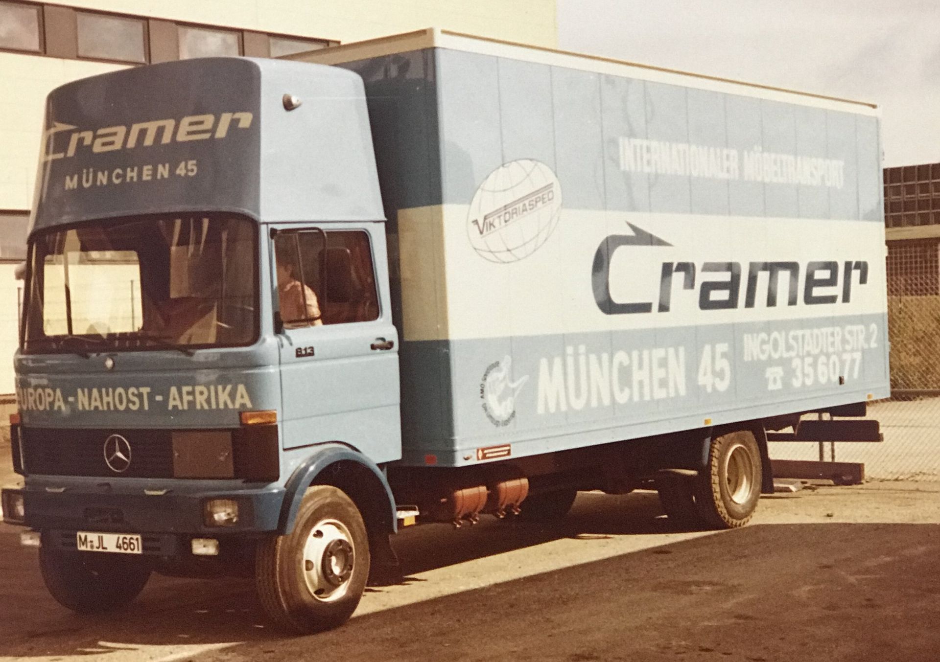 Spedition Cramer Mercedes Möbelwagen