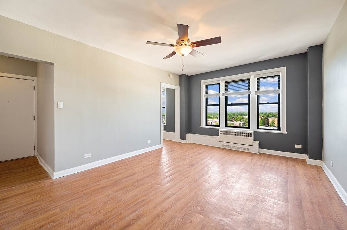 7100 South Shore Apartments