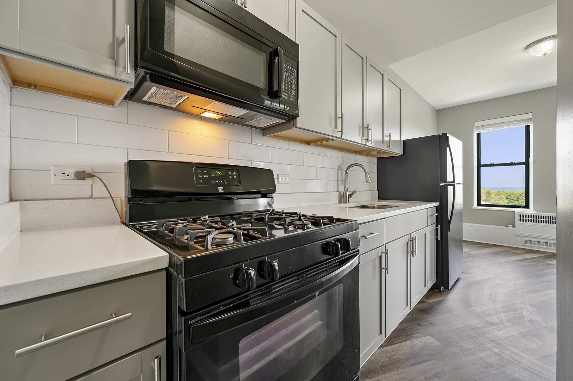 7100 South Shore Apartments