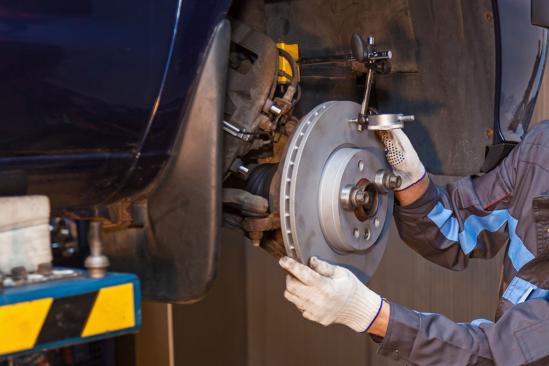What Makes My Car Brakes Squeal and Grind? | Clemente's Auto Care