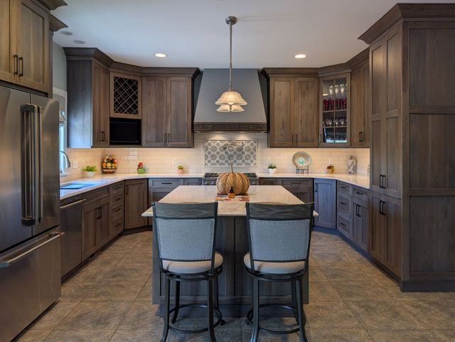 Hickory Kitchen Kitchen Remodel by Caruso Cabinet Manufacturing, Inc. project photo 2