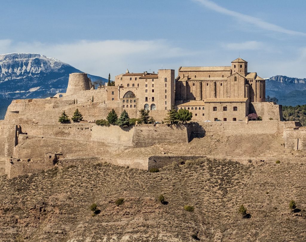 OFICI - the new international craftsmanship fair at Cardona Castle
