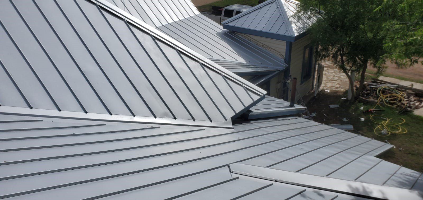 custom metal building installation 2