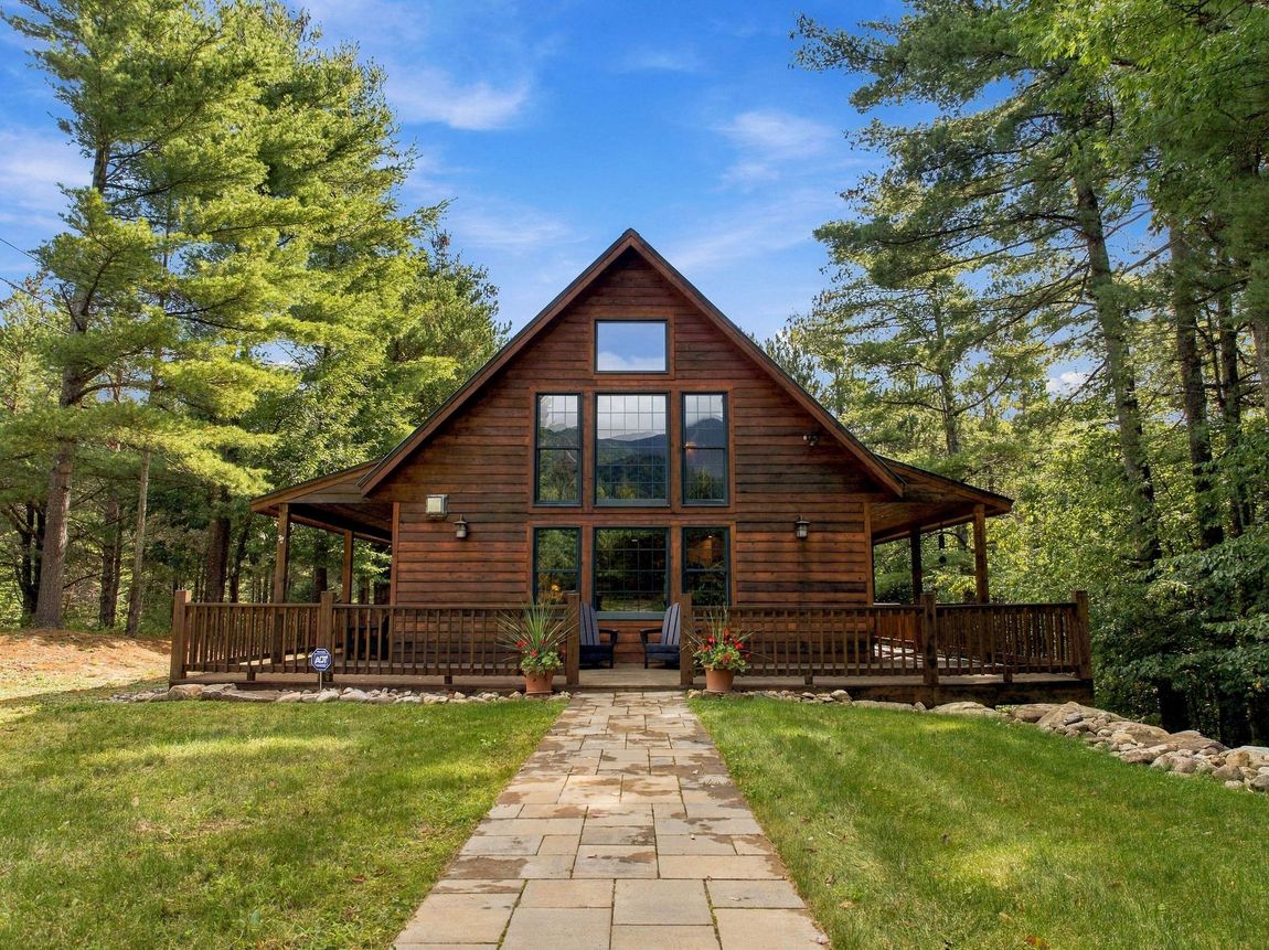 Whiteface View Lodge vacation rental: Incredible views of  Whiteface Mountain  from the lodge. Fireplace and firepit. Luxury Home.