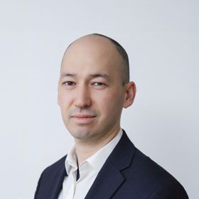 Dr. Max Braun 