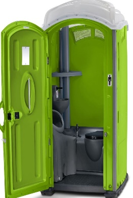 Cabina de baño portátil de color verde brillante con la puerta abierta, que deja ver un inodoro y un lavabo en su interior.