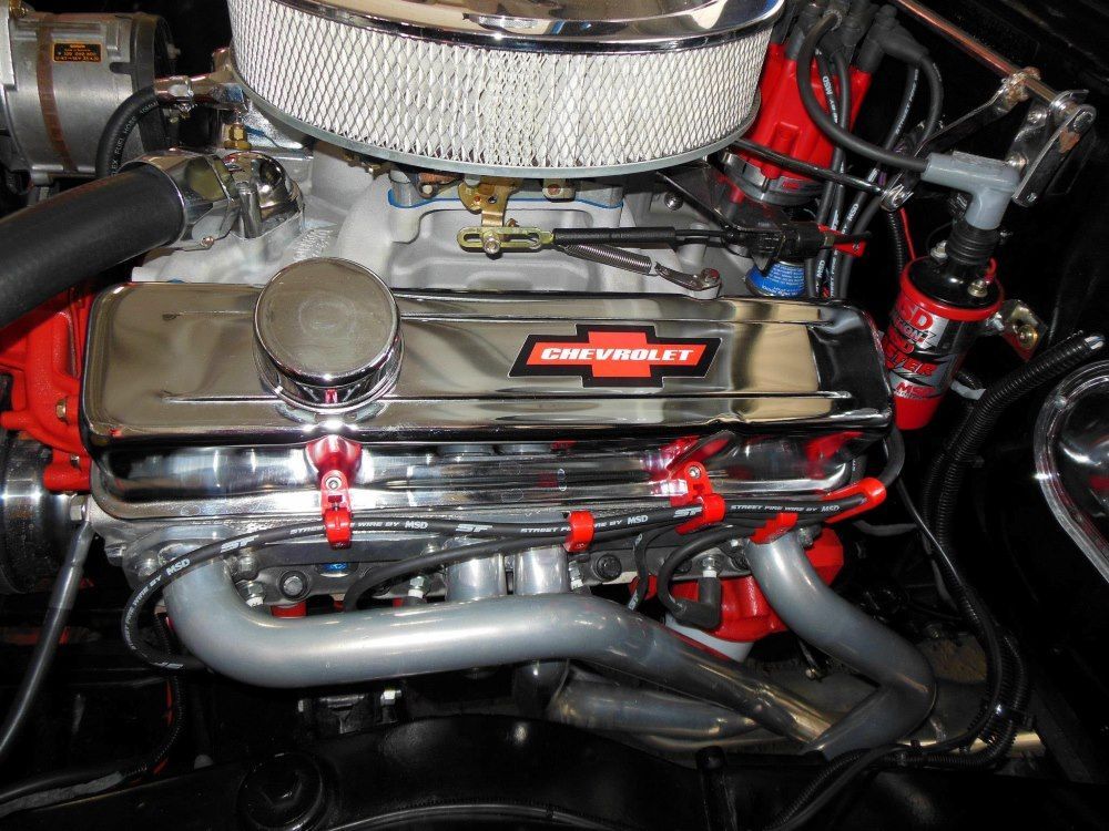 A Close Up of a Chevrolet Engine in a Car — Bob Parkes Automotive in Hyde Park, QLD