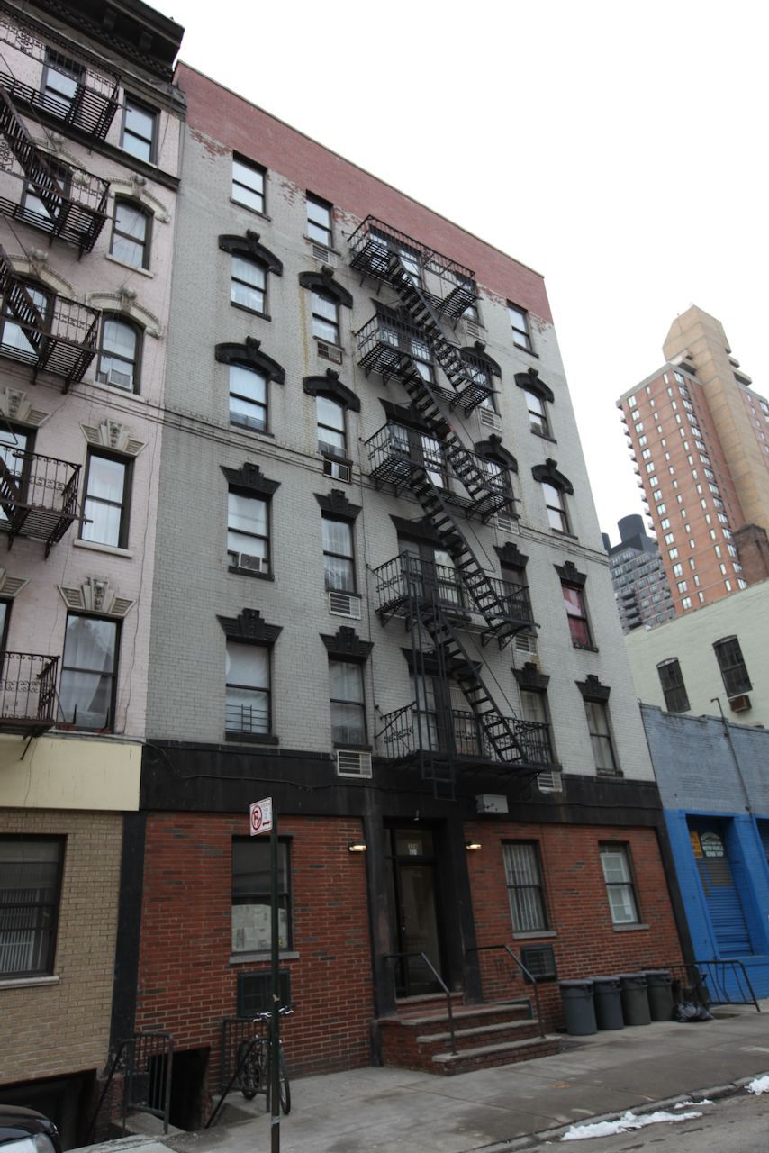 Building photo of 328-330 East 95th Street