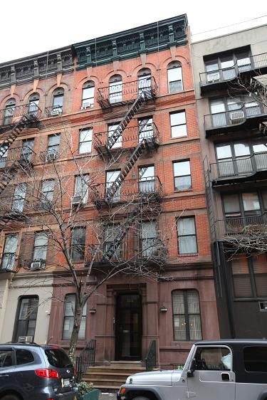 Building photo of 513 East 83rd Street