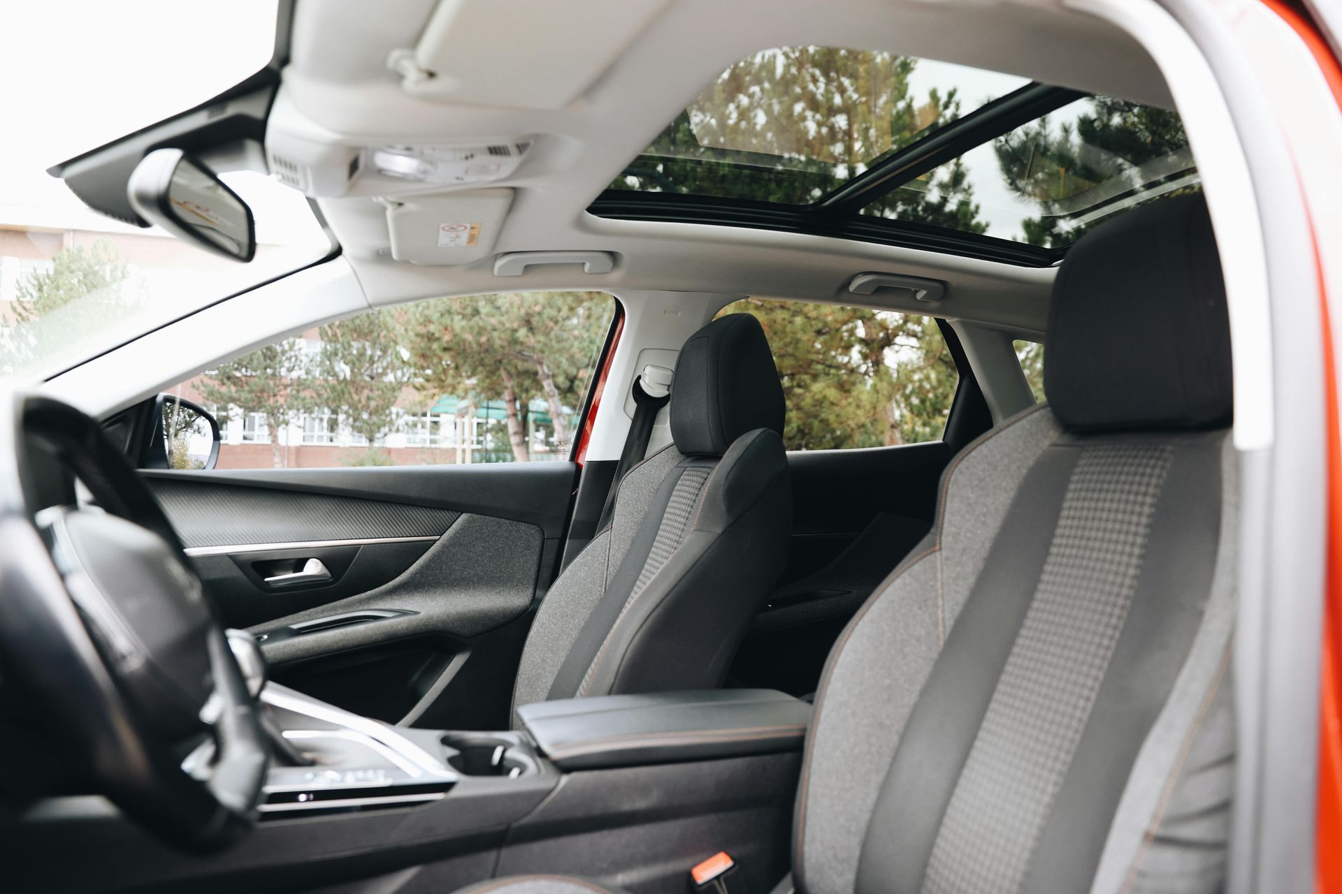Sunroof repair & replacement in Columbus, NE